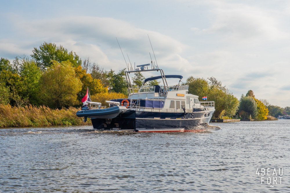 Altena Blue Water Trawler 51 