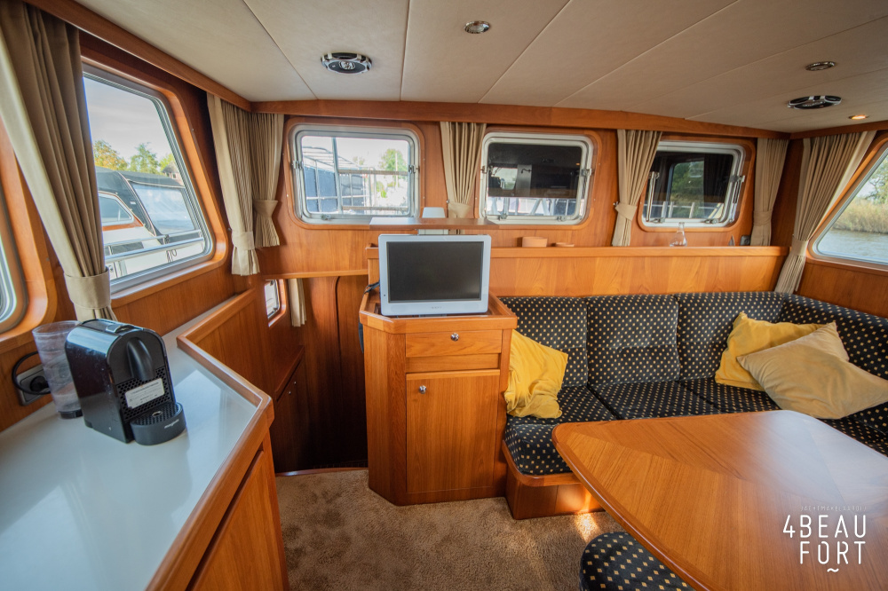 Altena Blue Water Trawler 51 