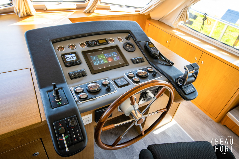 Aquanaut European Voyager 1500 II "Admiraal"