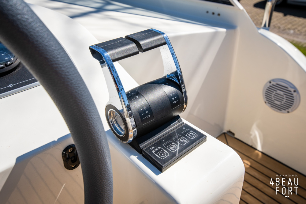 Aquanaut European Voyager 1500 II "Admiraal"
