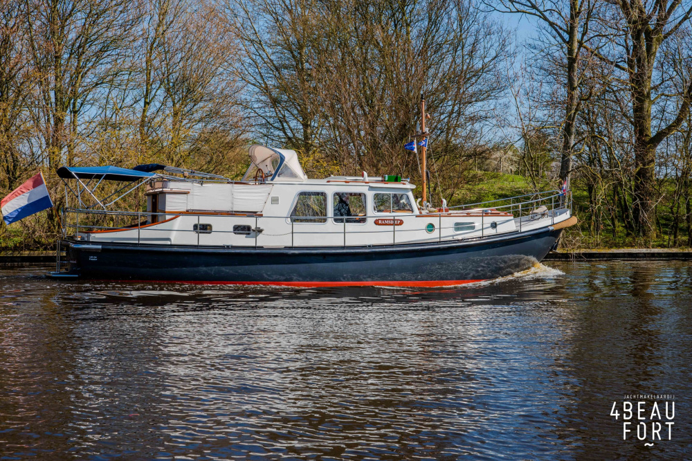 Valkvlet 1200  AK Campagne dek + open kuip