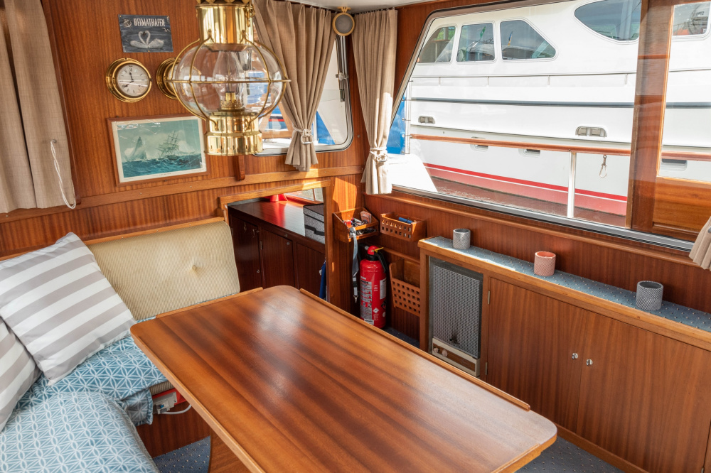Tjeukemeerkruiser Salon 1120 "De Luxe"