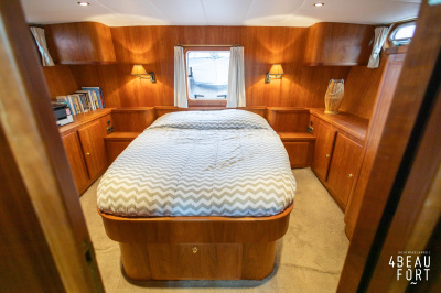 Ultimate freedom on 'a self-sufficient yacht on the water'