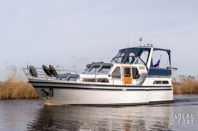 Aquanaut Beauty 1050