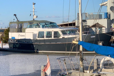 Wonen op een motorboot: ieder seizoen zijn charme